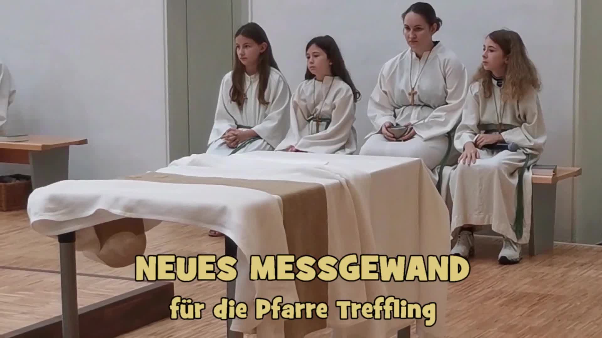 Neues Messgewand für die Pfarre Treffling